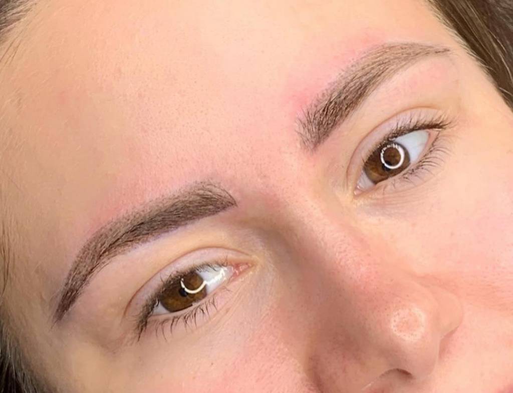 Powder eyebrows (permanent makeup)