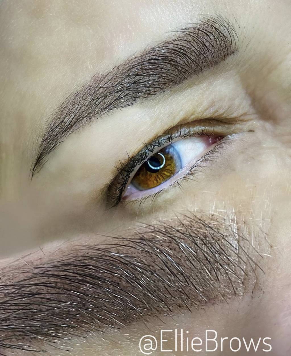 Permanent makeup of eyebrows